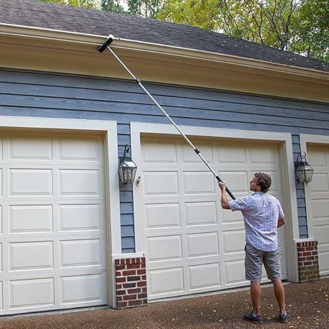 Cepillo de techo con poste extensible