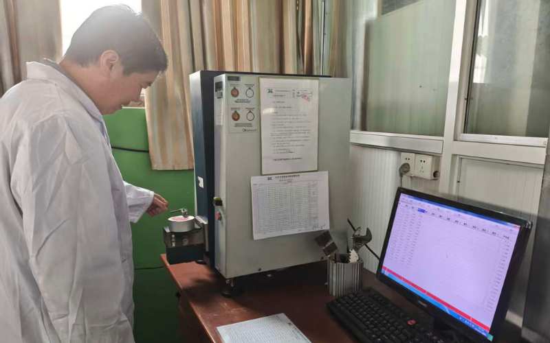 Oxford optical-emission spectrometer testing aluminum billet composition before CNC machining at Poolpole
