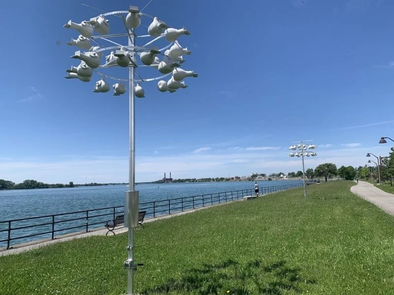 Predator baffle seated on consistent-OD aluminum pole